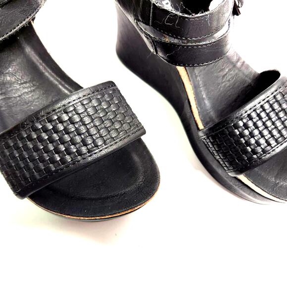 Pierre Dumas Hester-12 Wedge Sandals Size 8 Double-Buckle Vegan Faux Leather - Picture 15 of 16